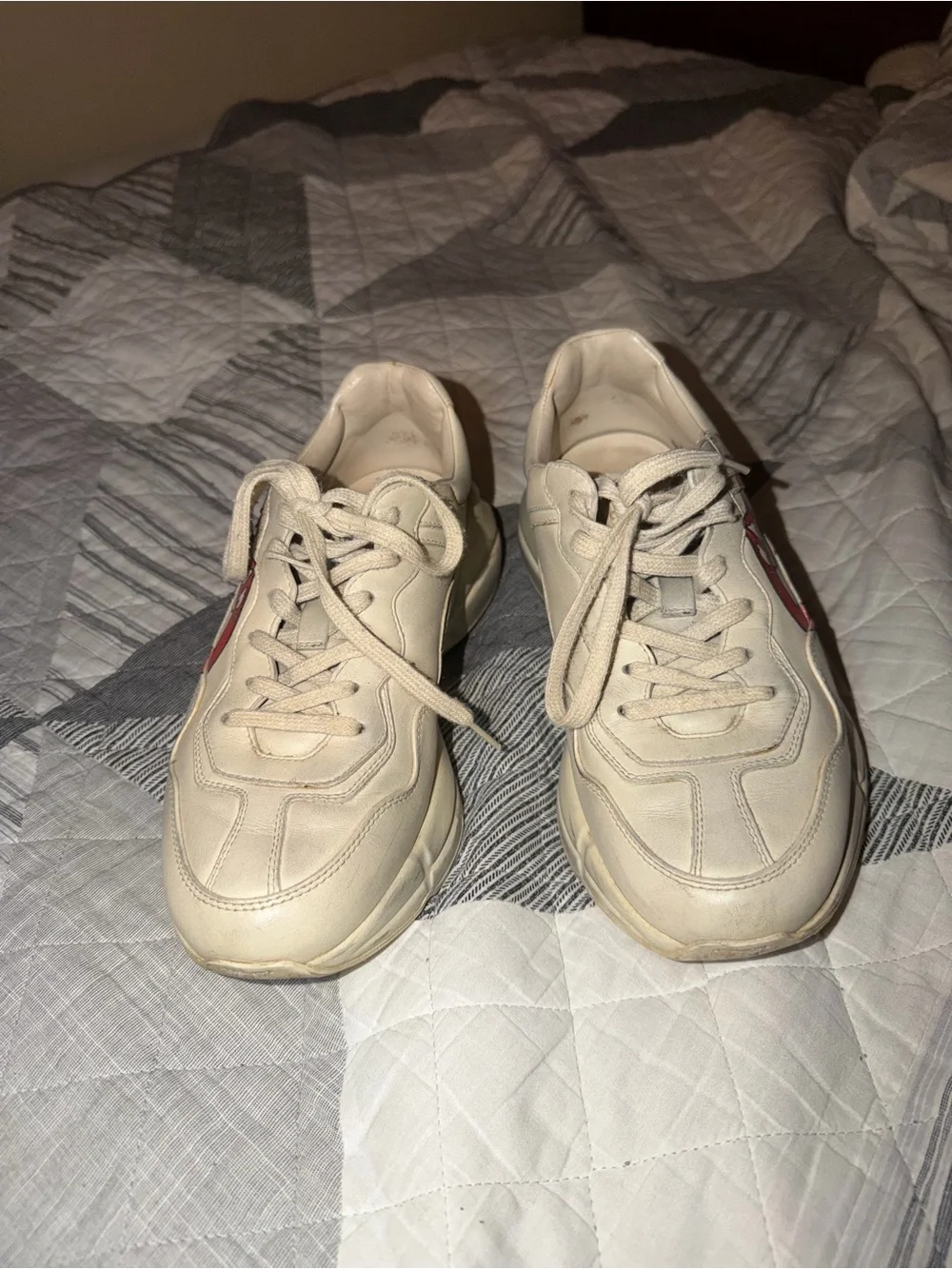 Gucci Cream Leather Sneaker with Red Lip Graphic